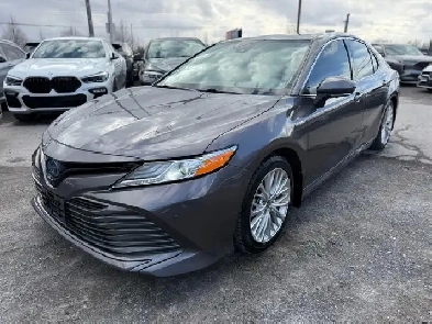 2020 TOYOTA CAMRY HYBRID XLE AUTO