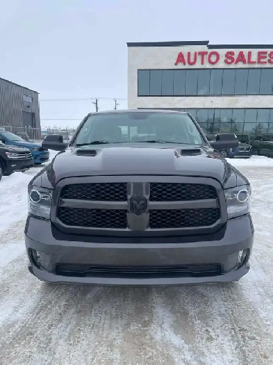 2015 Dodge Ram 1500 Sport 57L HEMI V8 8Speed 4x4 crewcab