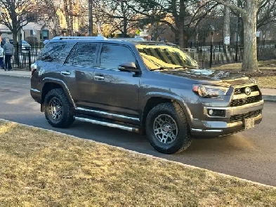 2014 Toyota 4Runner Limited  7 Passenger  TRD Pro Wheels