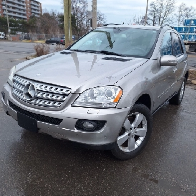 2007 MercedesBenz MClass ML 500 50L Fantastic condition insid