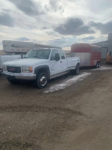 Truck and horse trailer combo Image# 1