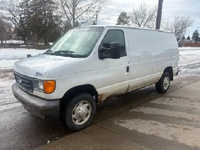 Ford Van E-250 Image# 1