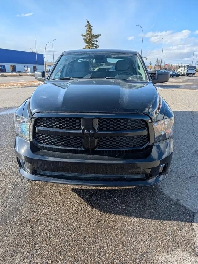 2023 Ram 1500 Classic Express 4x4 Crew Cab 5'7' Box Image# 1