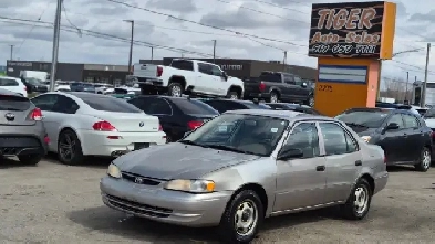 1998 Toyota Corolla LE ONLY 111KMS DRIVES GREAT AS IS