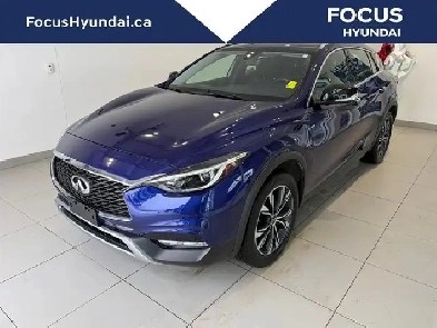 2017 Infiniti QX30 Base Image# 1