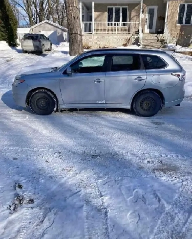 Mitsubushi outlander 2014