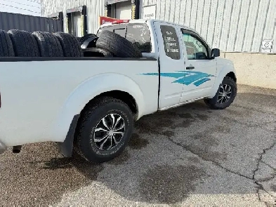 2013 NISSAN FRONTIER KING CAB 2 WHEEL DRIVE 4 CYL AUTOMATIC