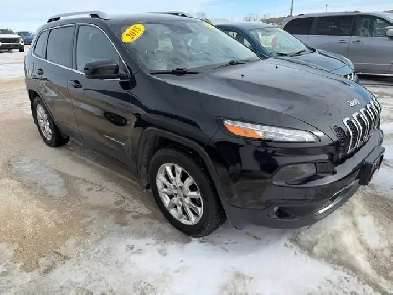2015 Jeep Cherokee Limited 4cy AWD SUV Top of the Line options