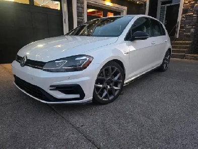 2018 Golf R - 102,636km - AWD 6 spd Image# 1