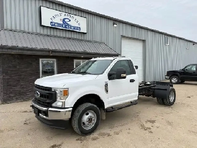 2020 Ford F350 Reg Cab Dually 4X4 XLT 62L  Rebuilt Title