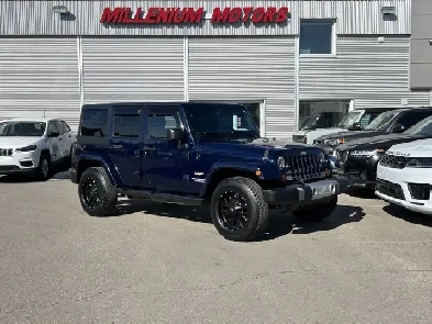 2013 Jeep Wrangler UNLIMITED SAHARA 4X4/NAVIGATION /BACK UP CAME Image# 1