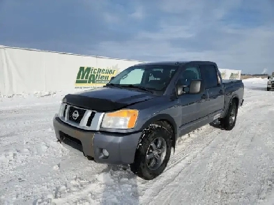 2014 Nissan Titan w/SV Value Truck Package Image# 1