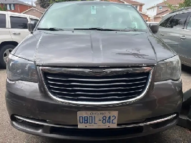 2016 Chrysler Town and Country