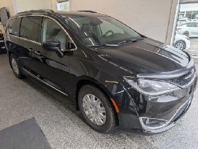 2018 Chrysler Pacifica TouringL