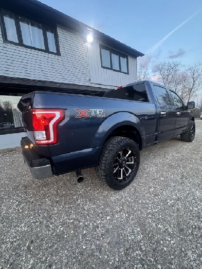 2017 Ford F150 XLT SUPER CREW WITH RIMS 65 FT BOX  CERTIFIED