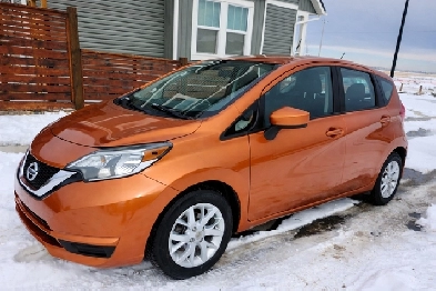 2017 Nissan Versa Note SV 16 low 96000km