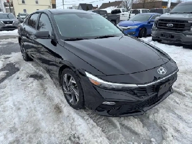 2024 Hyundai Elantra Preferred