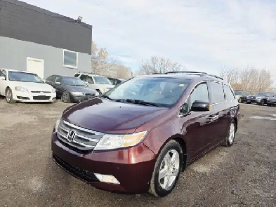 2012 Honda Odyssey Touring Clean Carfax Leather Navi 8 Passenger