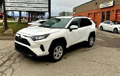 2020 Toyota RAV4 LE AWD  NO ACCIDENTS  HEATED SEATS  ALL WHEE