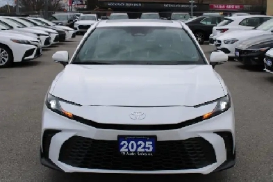 2025 Toyota Camry SE Image# 1