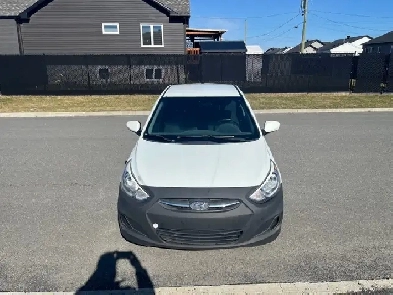 Hyundai accent 2015  vendre