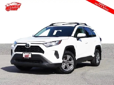 2022 Toyota RAV4 XLE BSM Sunroof Apple carplay
