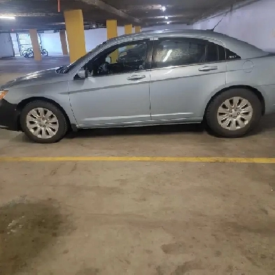 Selling my Chrysler 200 Image# 1