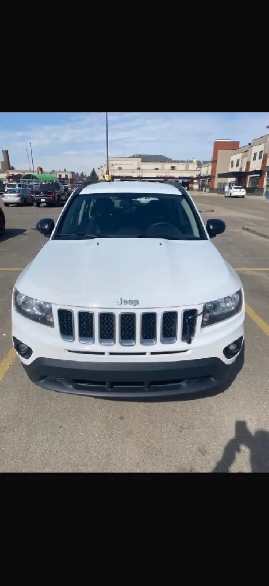 Mint Condition 2016 Jeep Compass Image# 1