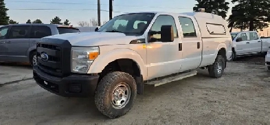 2014 Ford Super Duty F-350 SRW 4x4 - 4 Door - 8FT Box - Tow pack Image# 1