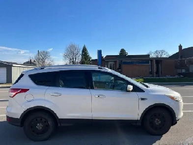2015 Ford Escape Image# 1