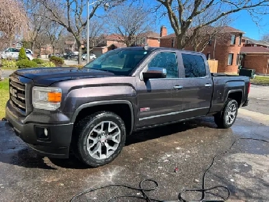 2015 GMC SIERRA IN GREAT SHAPE  zero issues