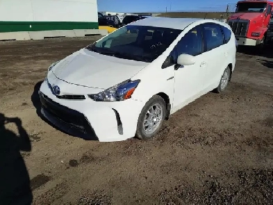 2017 Toyota Prius V Image# 1