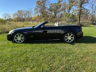 2004 Cadillac XLR Image# 1