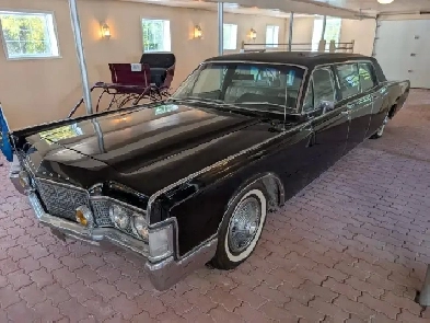1969 Lincoln Limousine Image# 1