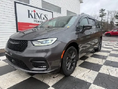 2022 Chrysler PACIFICA Touring L keyless entry backup camera