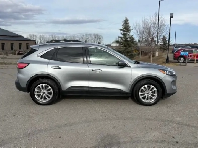 2021 Ford Escape SE AWD Image# 1