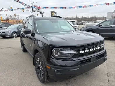 2022 Ford Bronco Sport Outer Banks  Nav Htd seats and wheel