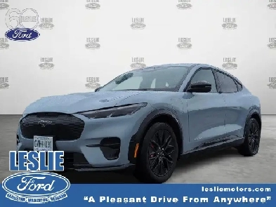 2025 Ford Mustang MachE Premium AWD