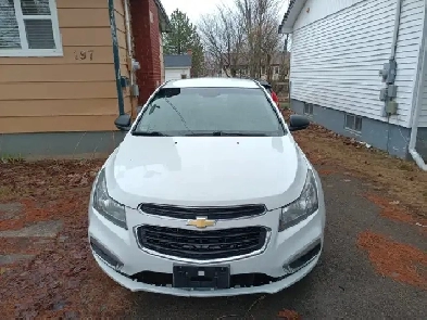 White 2015 Chevy Cruze 3.5k or best offer Image# 1
