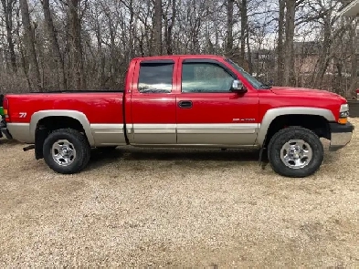 2000 Chevy Silverado Z71 4X4 for sale