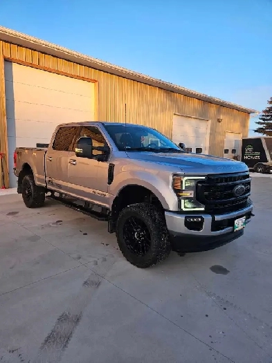 2022 Ford F350 Lariat Image# 1