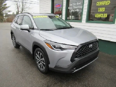 2024 Toyota Corolla Cross LE w/ Upgrade Package | Sunroof | Allo Image# 1