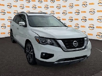 2019 Nissan Pathfinder LOADED LOW KMS