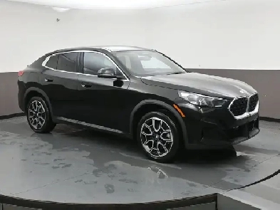 2025 BMW X2 XDRIVE 28i LOW KMS SUNROOF NAVIGATION