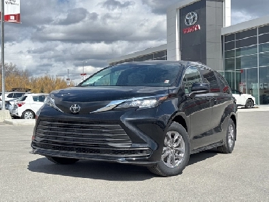2026 Toyota Sienna LE 8Passenger AWD  Hybrid