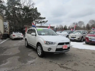 2011 Mitsubishi Outlander LS