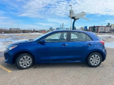 2020 Kia Rio LX  IVT service history paper carfax garagekept