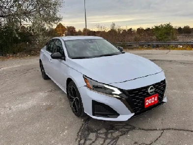 2024 Nissan Altima SR AWD  Leather  Camera  GPS