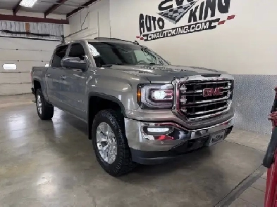 2017 GMC Sierra 1500 SLT  4x4  Crew  Fully Appointed