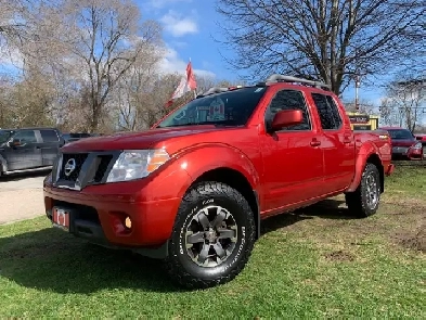 2016 NISSAN FRONTIER PRO4X 1 OWNER LOW KMS CERTIFIED
